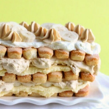 Gestapelde lange vingers met teramisu en caramel likeur