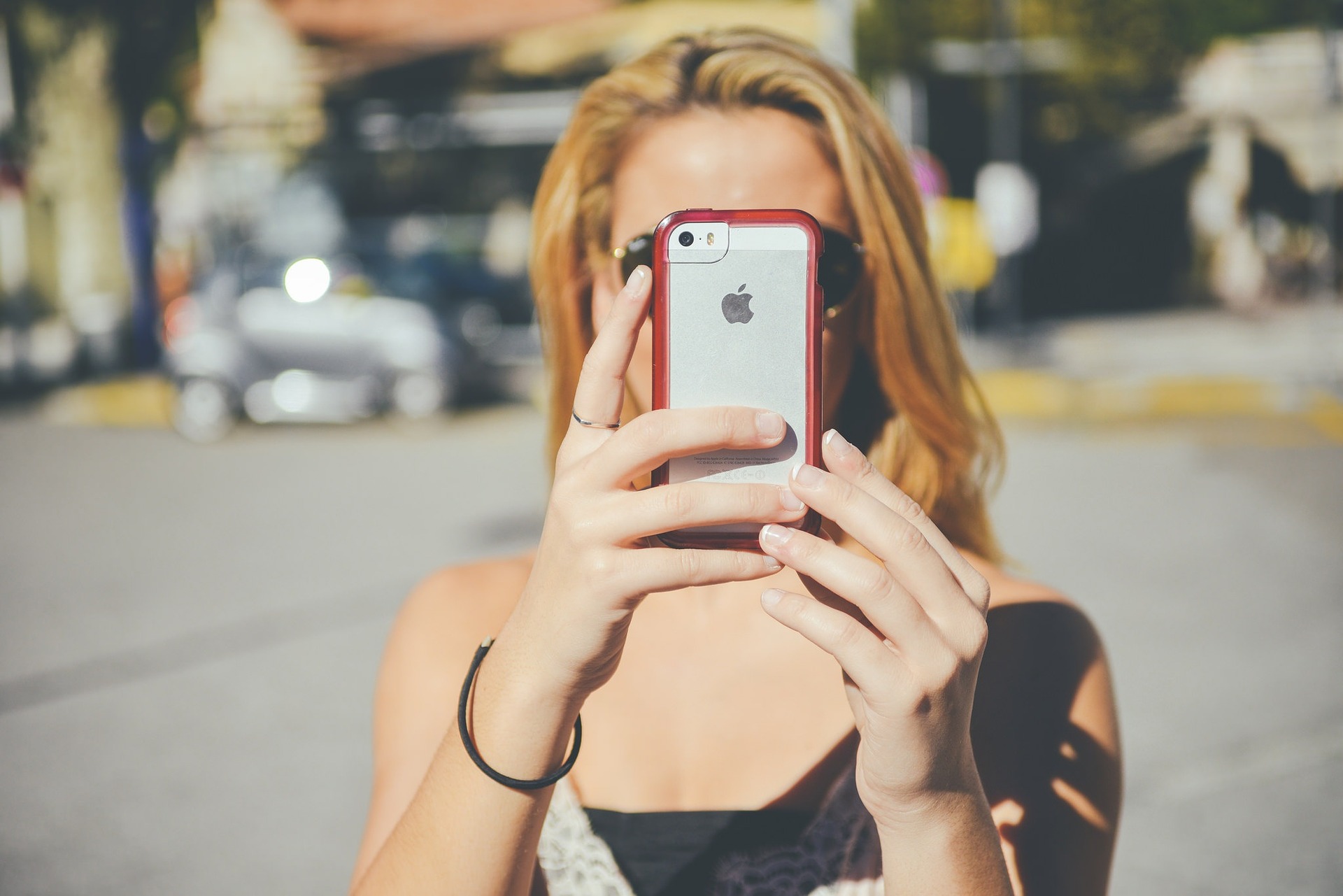 Social media met Drunken Mel drunkenmel_fans_socialmedia